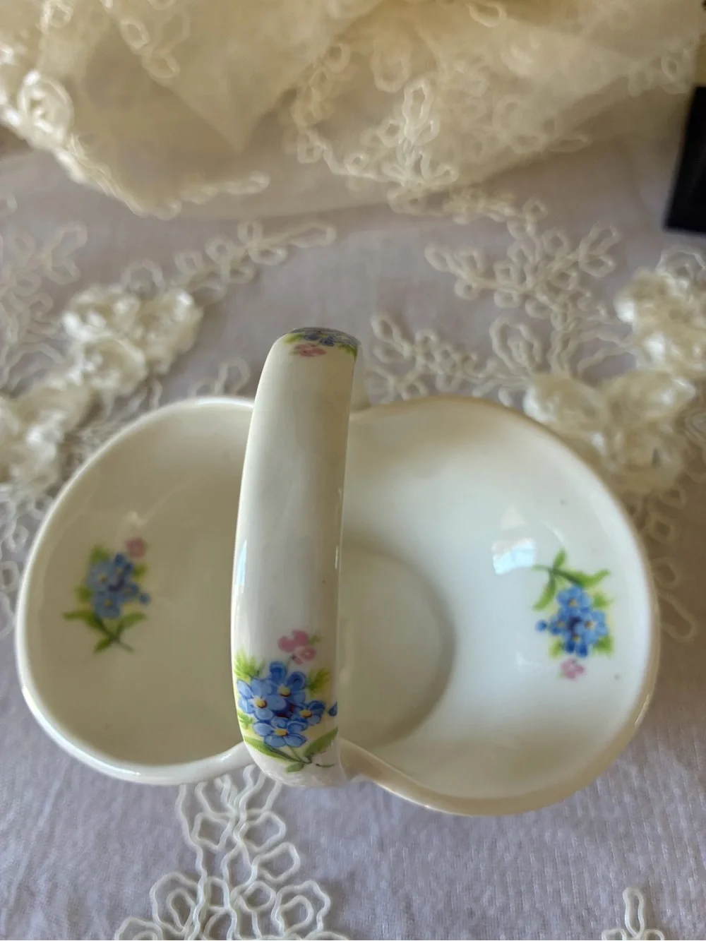 Porcelain Blue Floral Handle Basket - Elegant Home Dining Accent